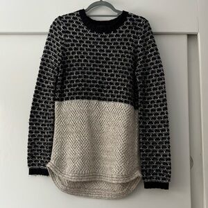 Guc color block multi stitch sweater black and cream